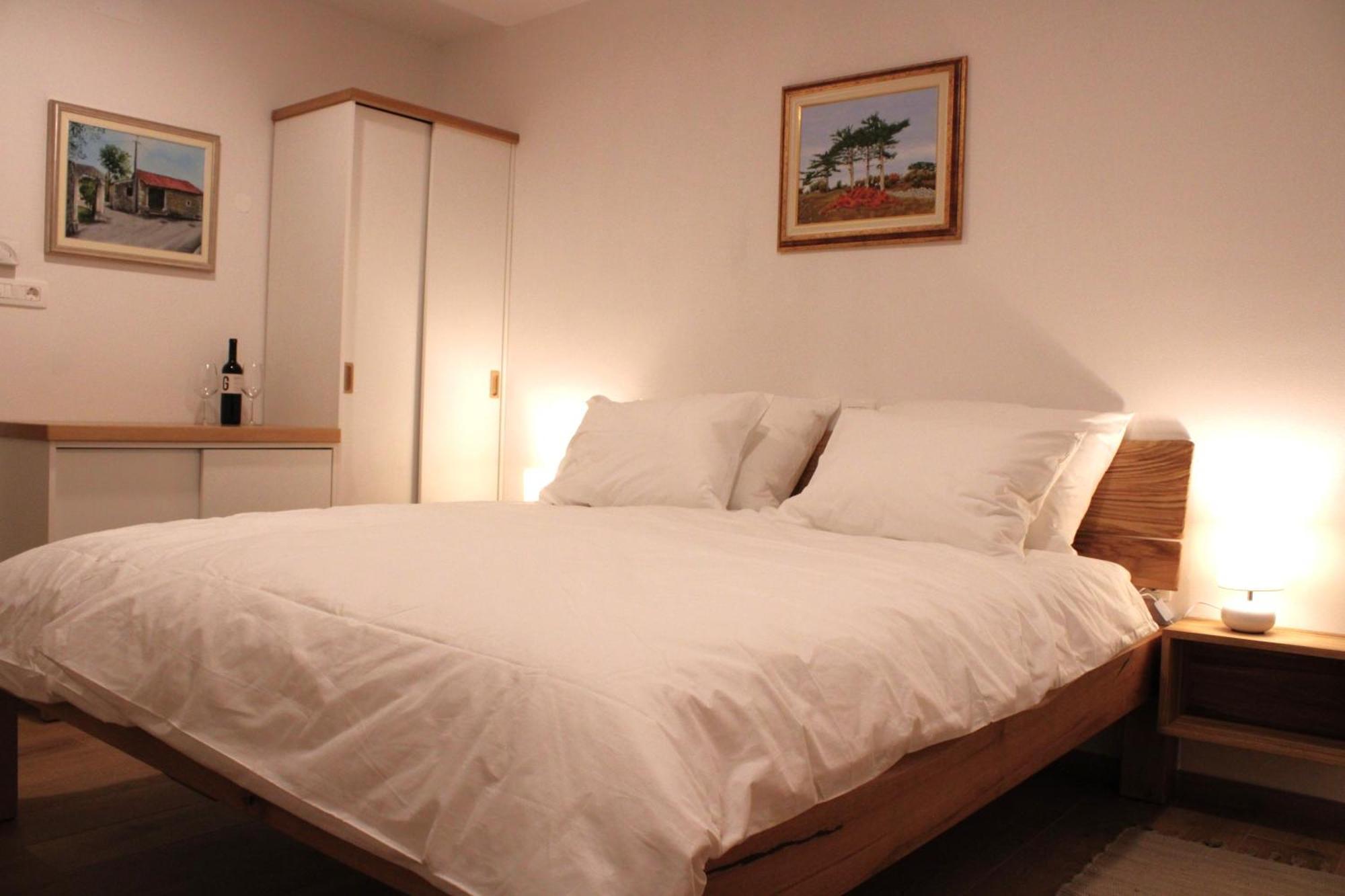 Hotel G House Dutovlje Esterno foto